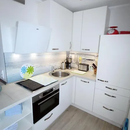 H10-011 Apartment *